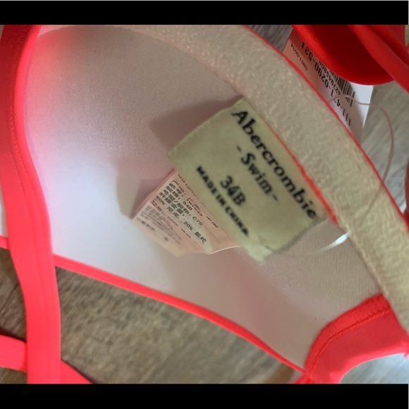 Abercrombie & Fitch neon pink push up bikini top - Picture 4 of 7
